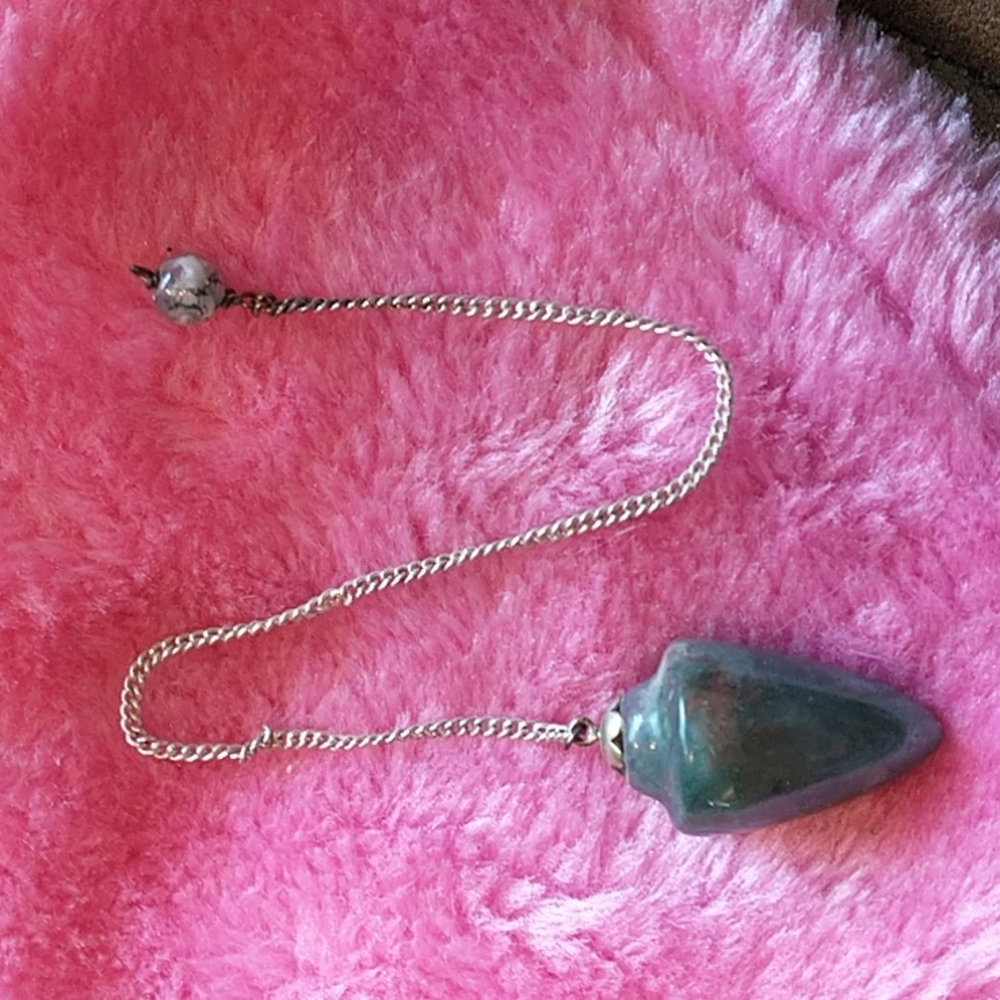 NWT Moss Agate Pendulum